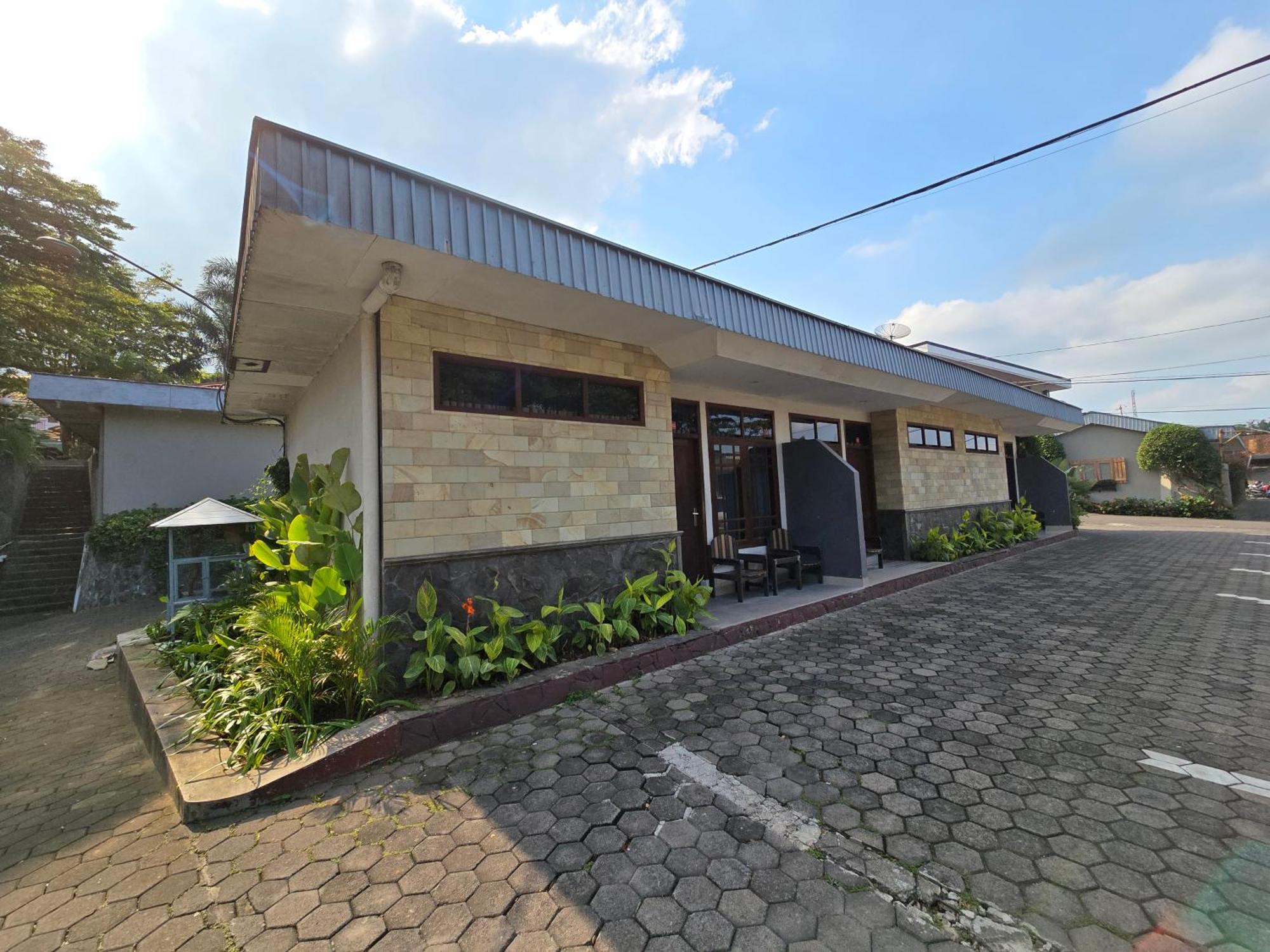 Kusma Hotel Bandungan Semarang Luaran gambar