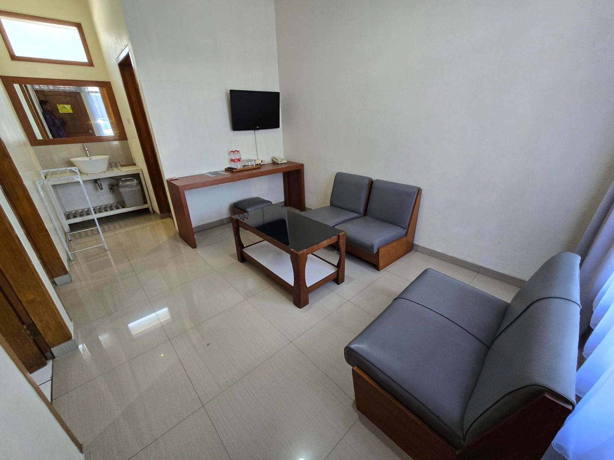 Kusma Hotel Bandungan Semarang Luaran gambar