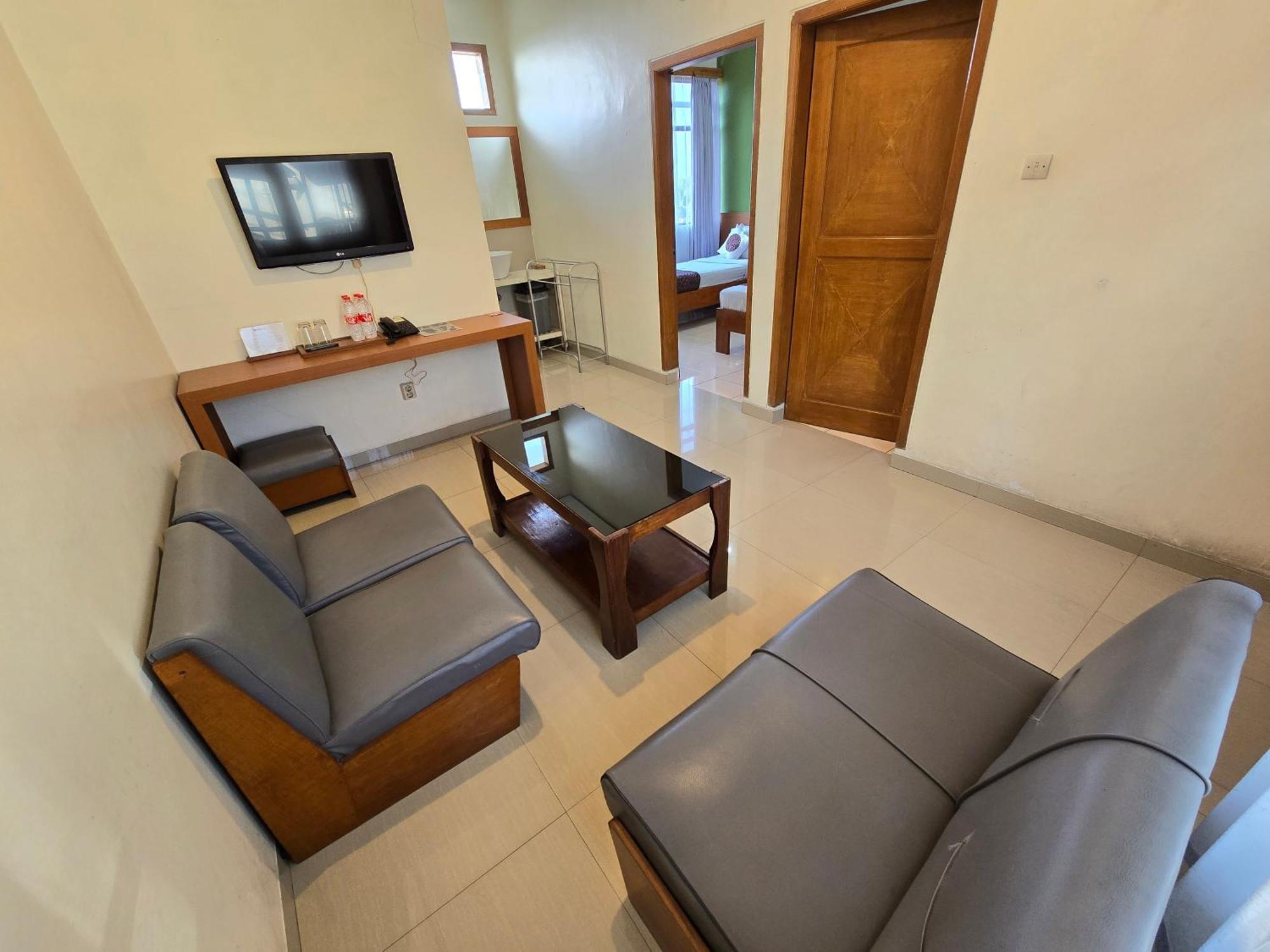 Kusma Hotel Bandungan Semarang Luaran gambar