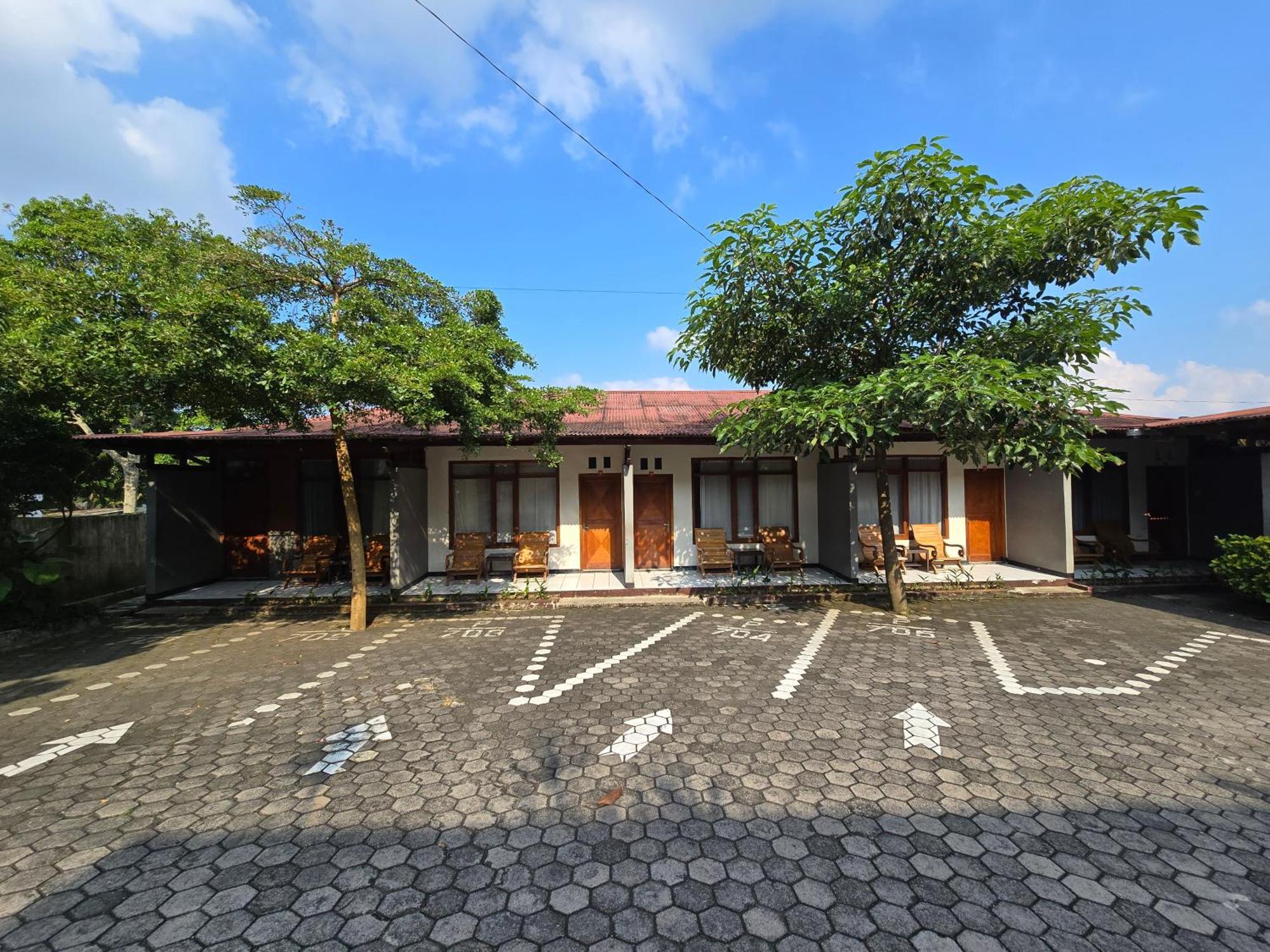 Kusma Hotel Bandungan Semarang Luaran gambar