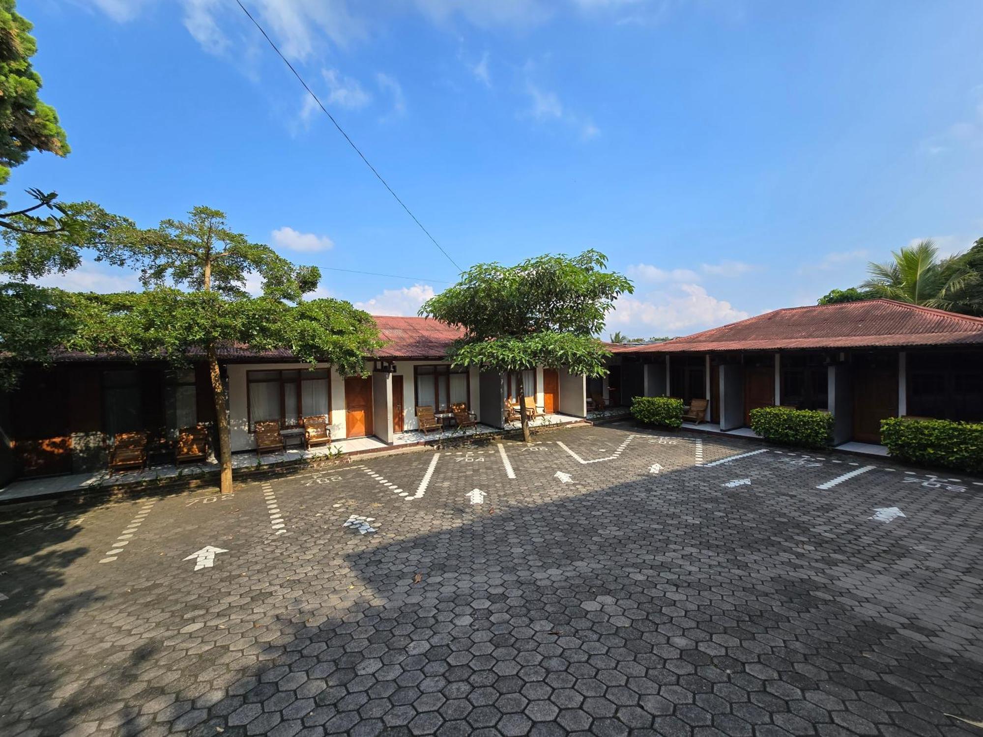 Kusma Hotel Bandungan Semarang Luaran gambar