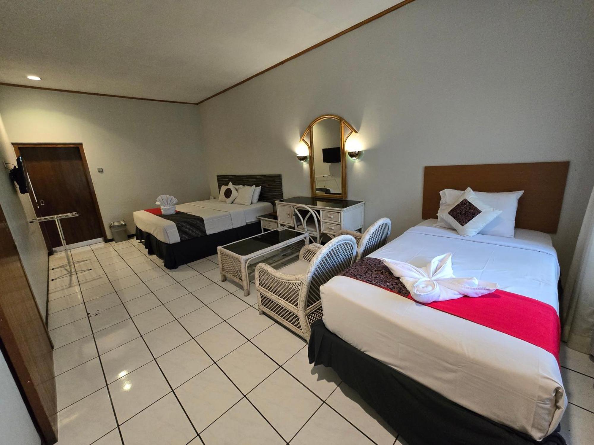 Kusma Hotel Bandungan Semarang Luaran gambar